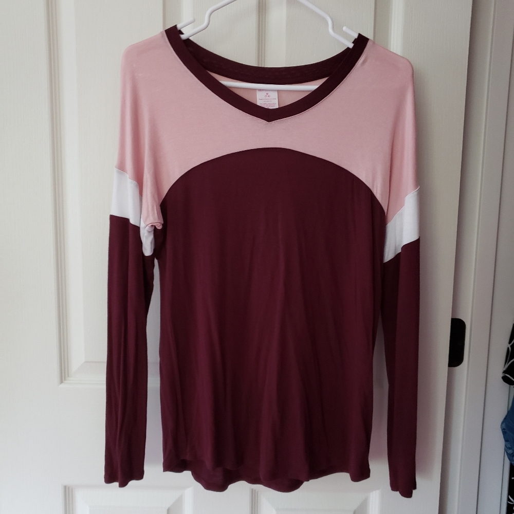 Women's Colorblock Top - Picture 2 of 4